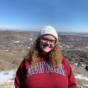 Meet your Posher, Abby